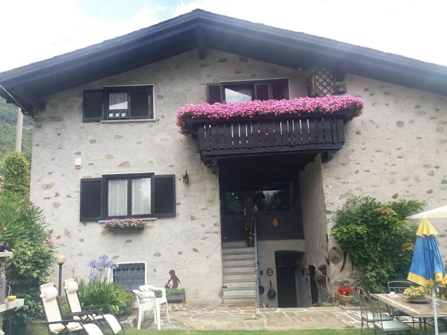 Casa Colori Villa Poggiridenti ภายนอก รูปภาพ